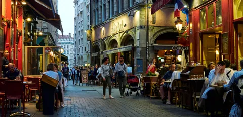 Bruisend avondleven bij Place Bellecour