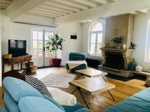 Huis in Vernaison, bij Lyon — woonkamer